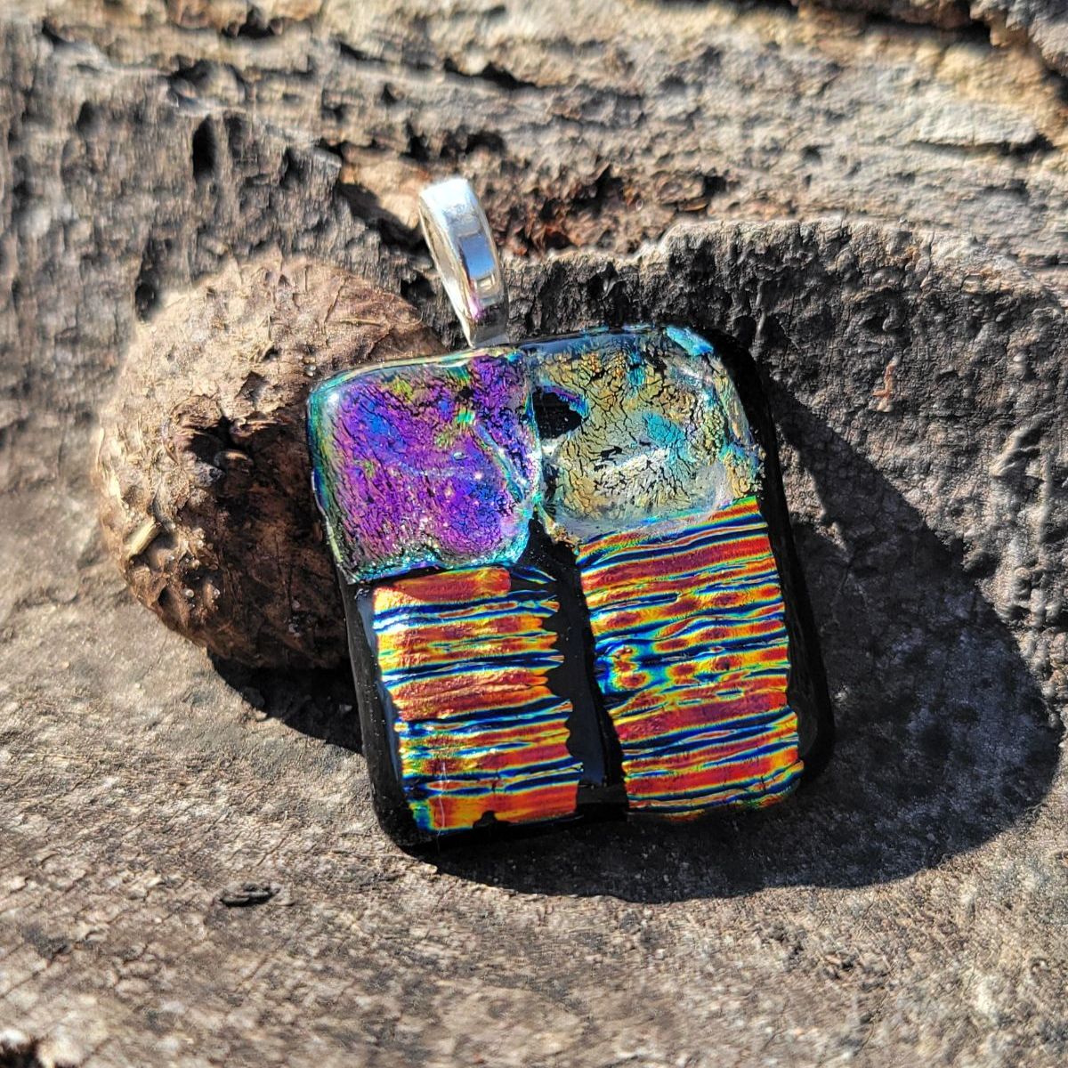 Metallic Drift – Handmade Geometric Necklace